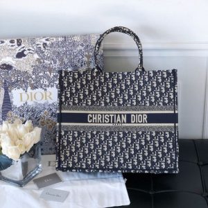 Christian Dior Book Tote Bag In Dior Oblique Motif Embroidery First Copy | AAA+ Replica