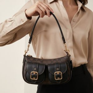 Coach Ashton Baguette Bag In Signature Canvas First Copy | AAA+ Replica