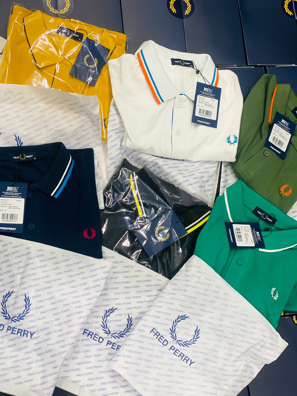 FIRST COPY FRED SHIPMENT JACQUARD TIPPED POLOS T-SHIRT - Image 15