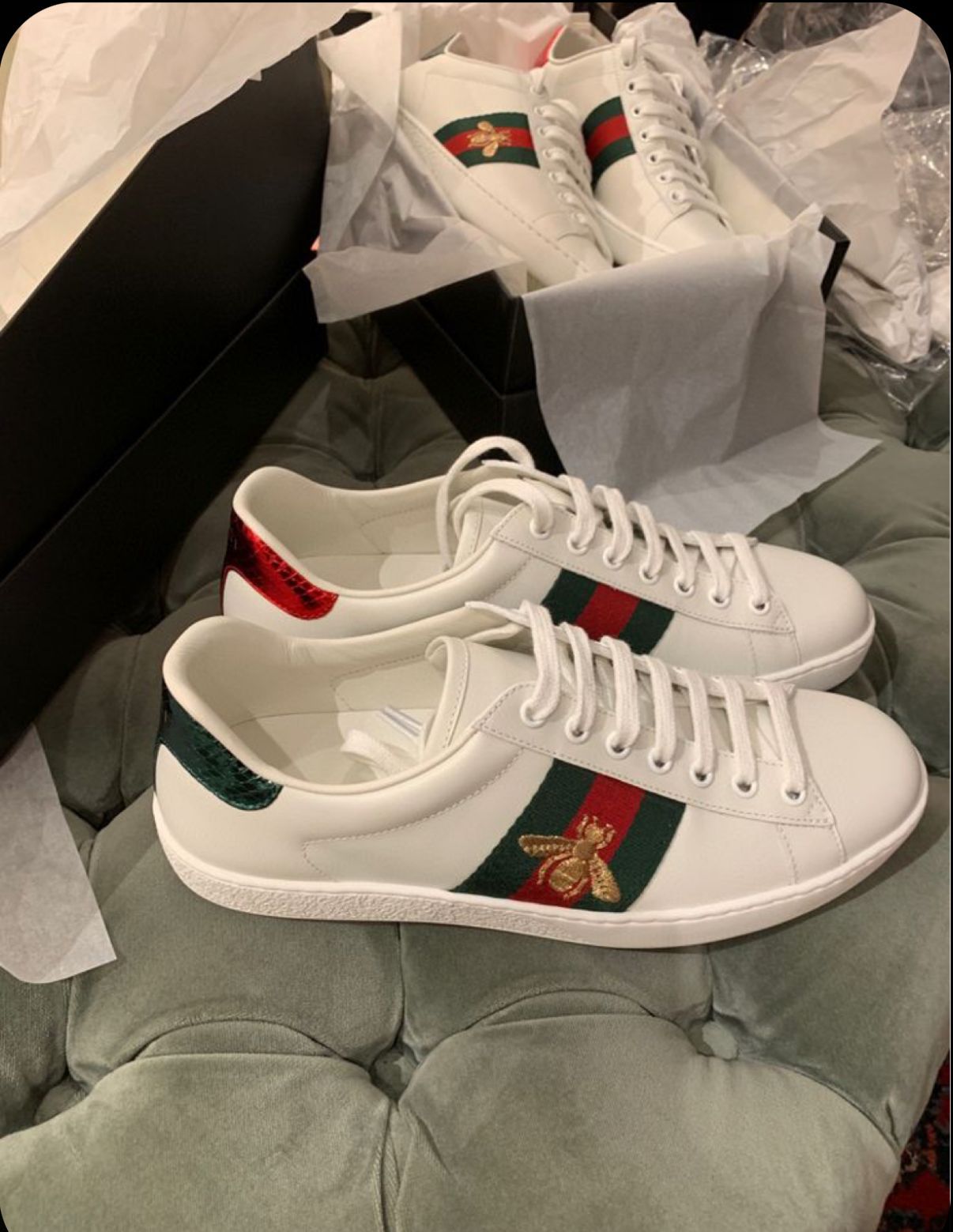 FIRST COPY Gucci Bee In stock shoes for men