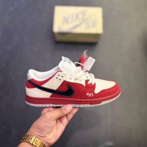 FIRST COPY NIKE SB DUNK  SKATEBOARD LOW ROLLER DERBY