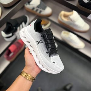 FIRST COPY ON RUNNING CLOUDTILT BLACK WHITE SHOES