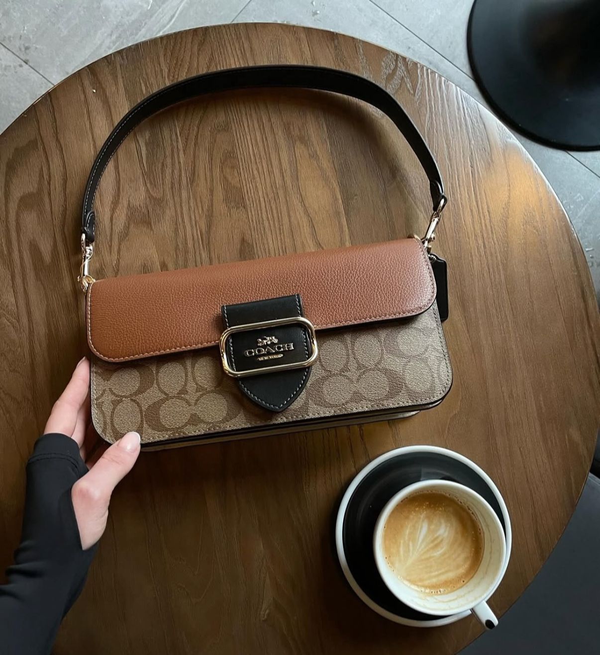 First Copy Coach Morgan Bag – Classic Elegance - Image 6