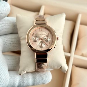 Michael Kors Gramercy Rose Gold Dial Rose Gold Kada Watch Ladies First Copy | 7A Replica