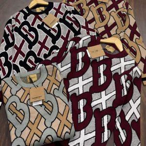 First Copy Burberry Heavy Wool Knit Crewneck Sweater Wine Burgundy Grey