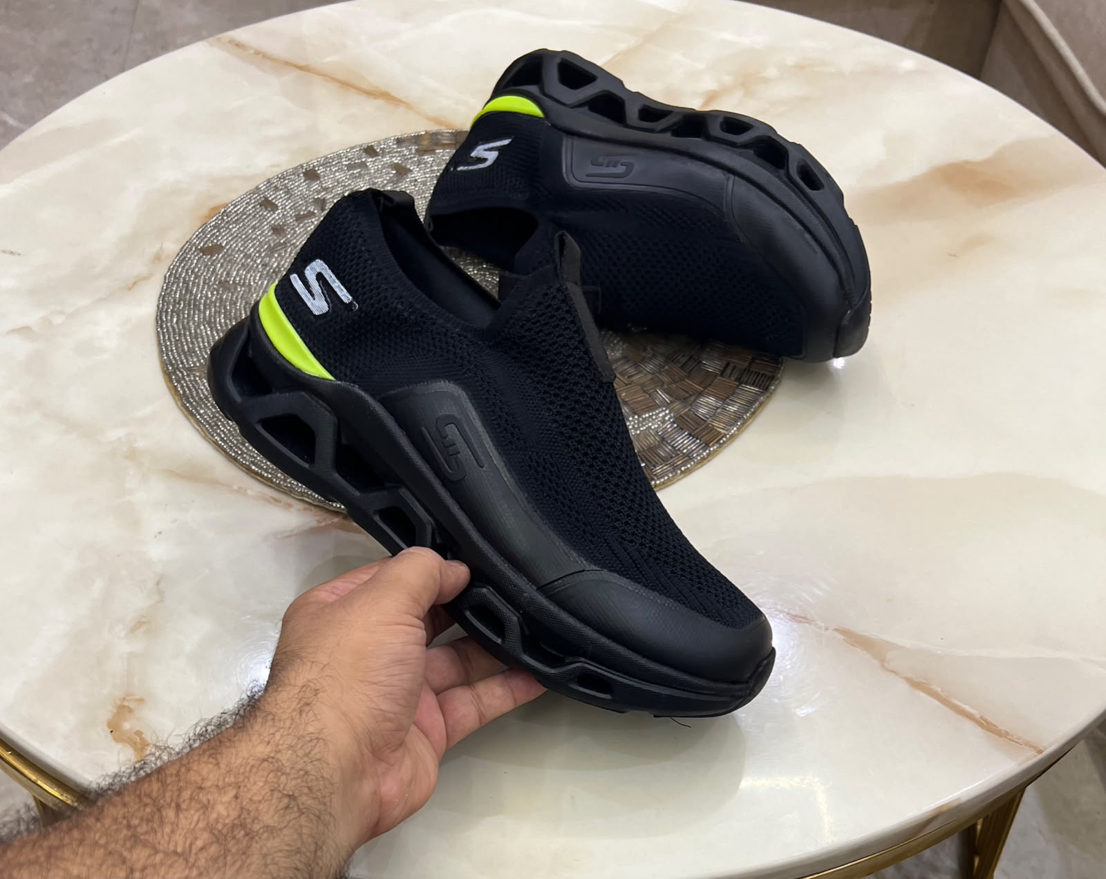 First Copy Skechers Runeasy Slip-On Running Shoes in Black Neon