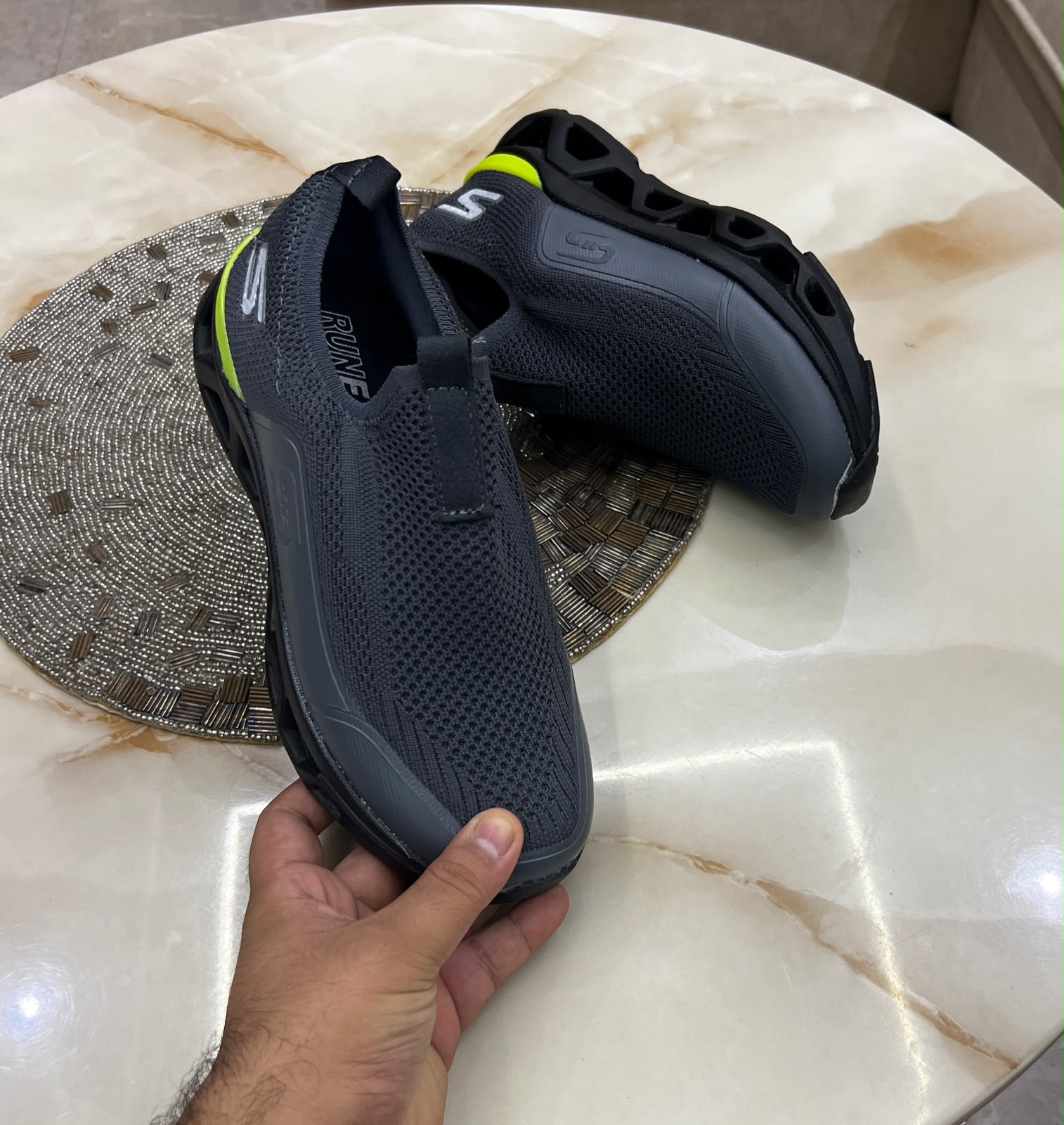 First Copy Skechers Runeasy Slip-On Running Shoes in Charcoal Grey Neon