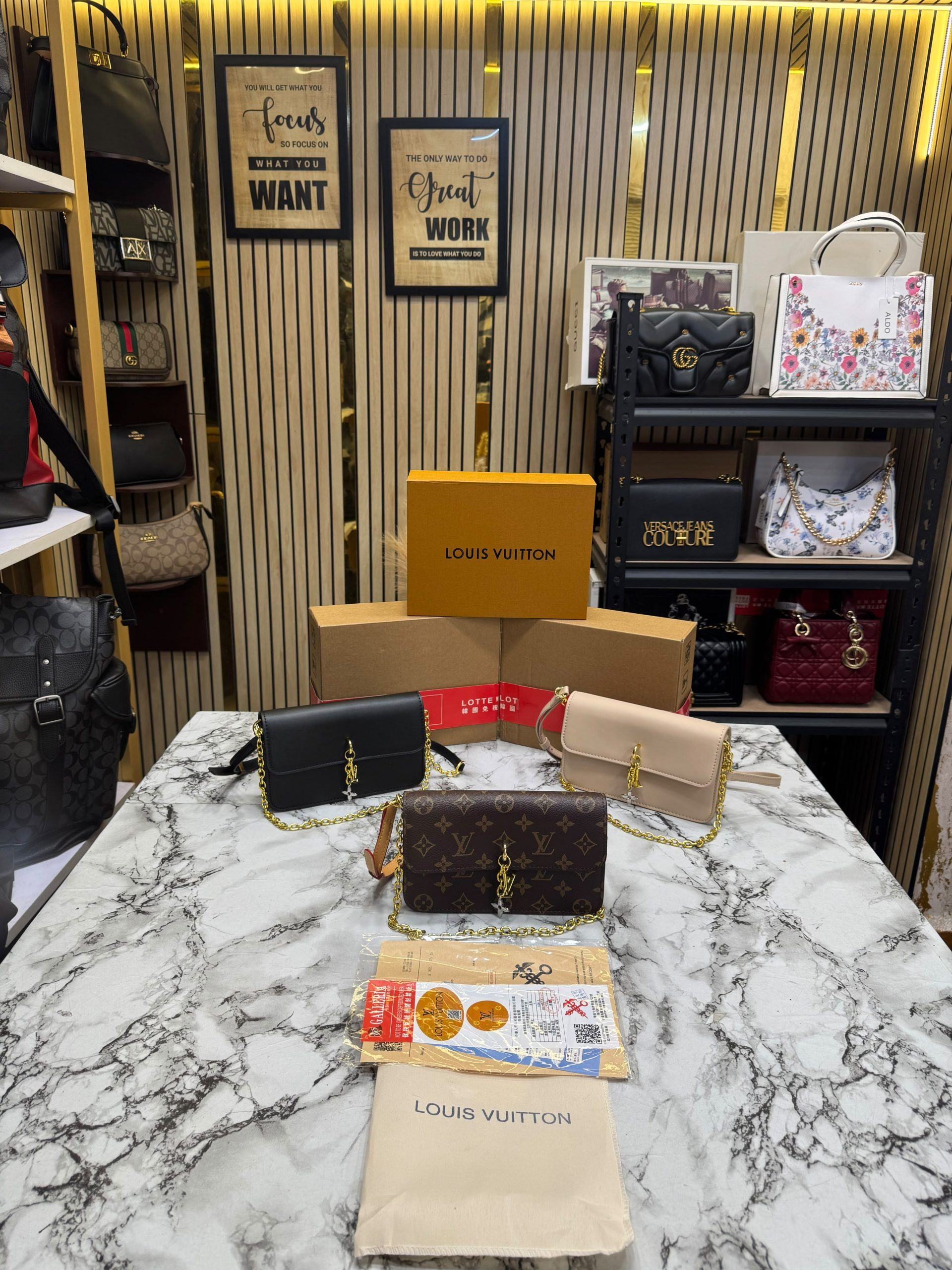First Copy Louis Vuitton Bloom Handbag Monogram Box Set