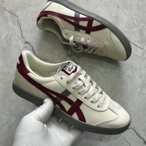 First Copy Onitsuka Tiger Tokuten Cream Black Front Pair