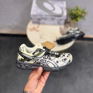 First Copy Asics Gel-Cumulus 16 Floral Pair View