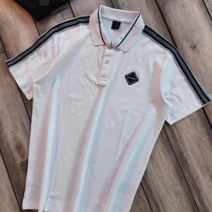 First Copy Ⓡ🅢 Loewe Import Linen Shirts Loewe Original Collection Shirts Combines Style And Comfort, Making It Perfect For Leisurely, Relaxing Days. Made From Very Cotton, It Features Half Sleeves, Brand Logo And A Thread Work.