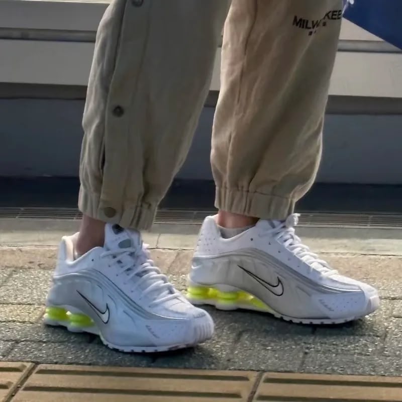 First Copy Restock Nike Shox R3 White Metallic Neon