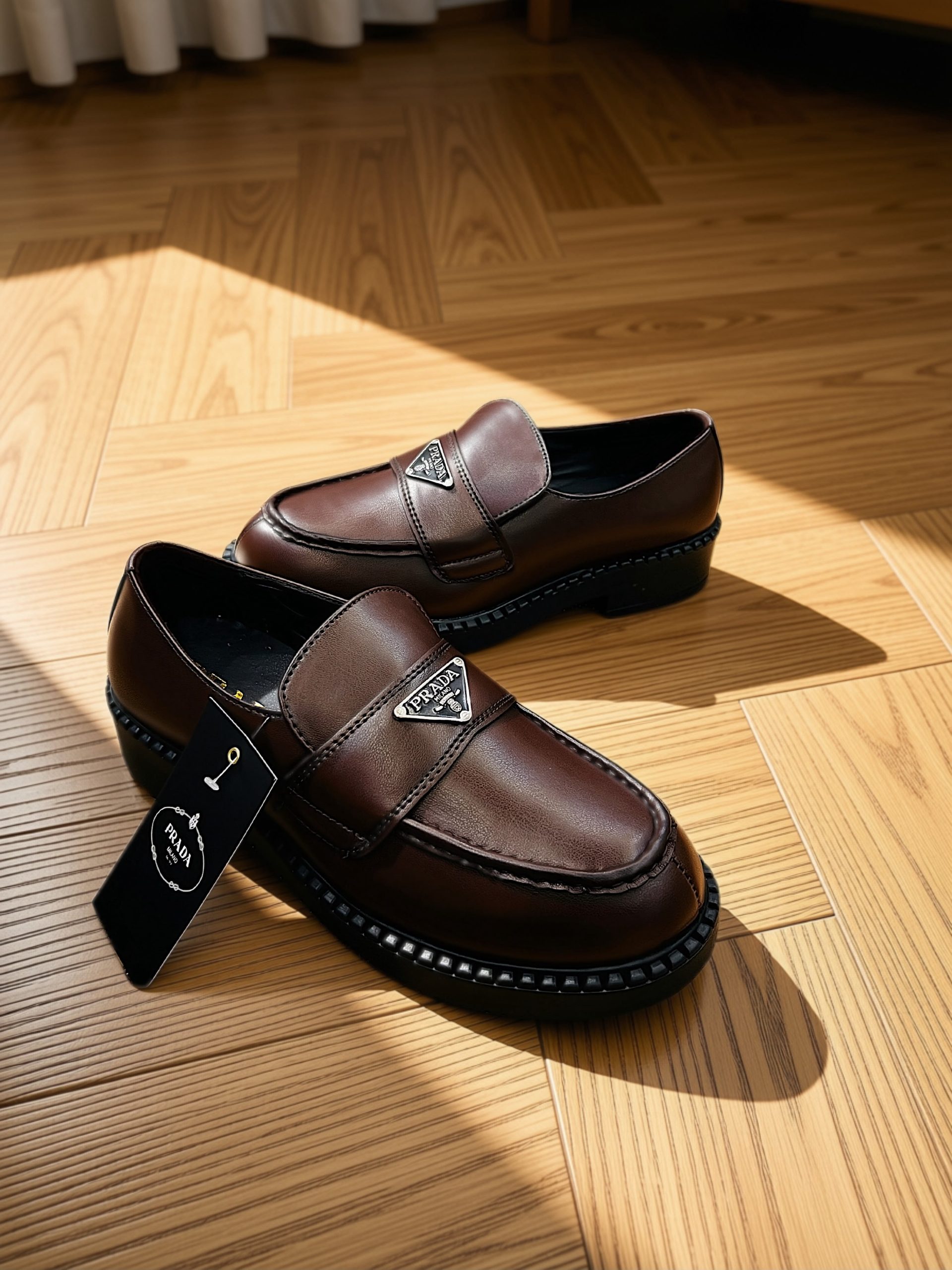 First Copy Prada (Moccasins)