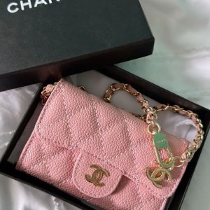 First Copy Product Name - Chanel Quilted Maxi Hobo Bag