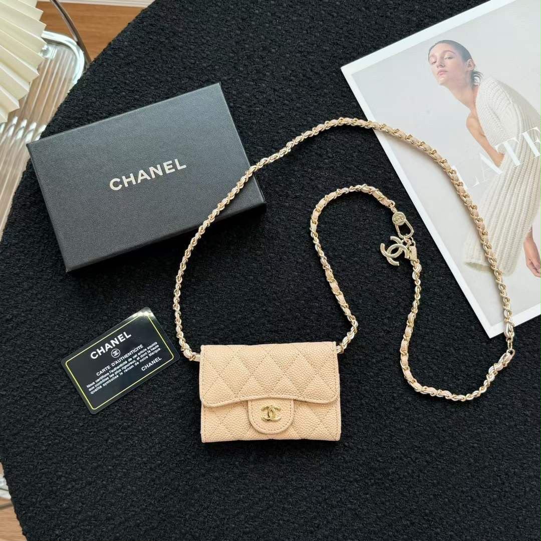 First Copy Product Name - Chanel Quilted Maxi Hobo Bag