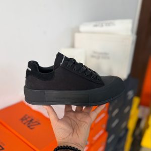 First Copy Alexander Mqueen Tripple Black Sneaker