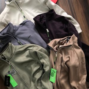 First Copy Hugo Boss Fabric Zipper Jackets Chinese Fabric 410