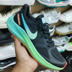 First Copy Nike Guide 10 Running Sneakers Black Mint Gradient Side View