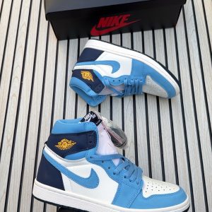 First Copy Nike Air Jordan 4 Retro Sneakers