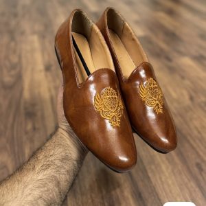 First Copy Sports Shoes Pick Any For Rs 750