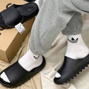 First Copy Yeezy Slides