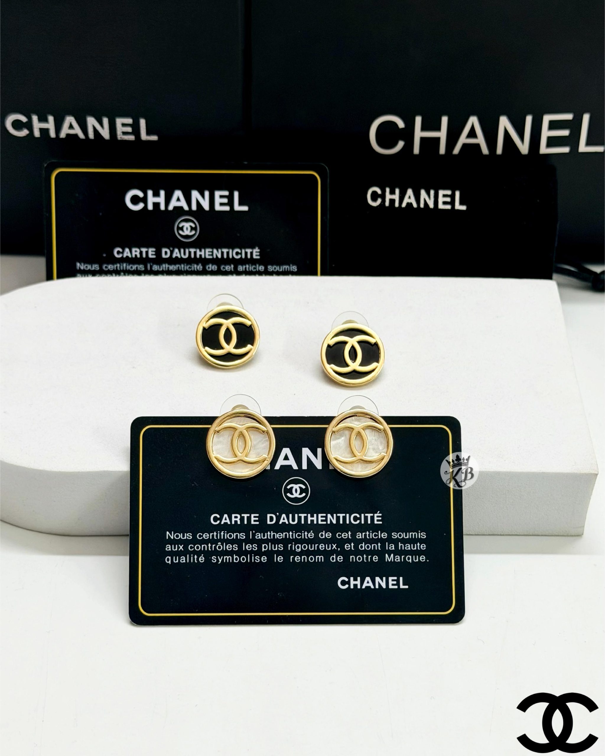 First Copy Chanel Cc Circle Initial Earring
