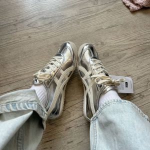 First Copy Onitsuka Tiger Mexico 66 Classic Silver Stripes Sneakers view 1